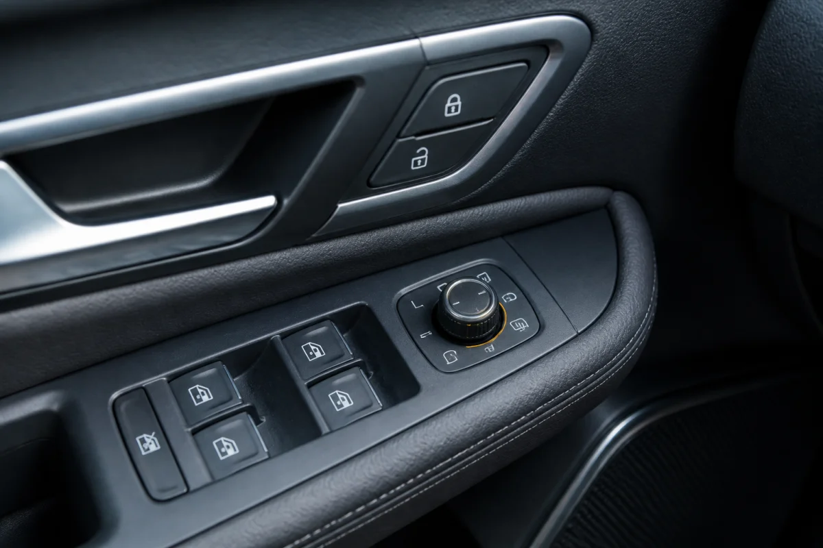 comment activer les rétroviseurs rabattables peugeot 2008